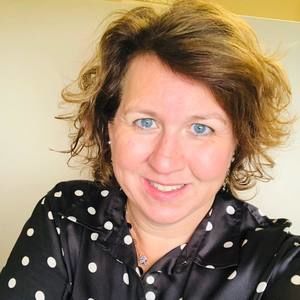 Meet your Posher, Leslie